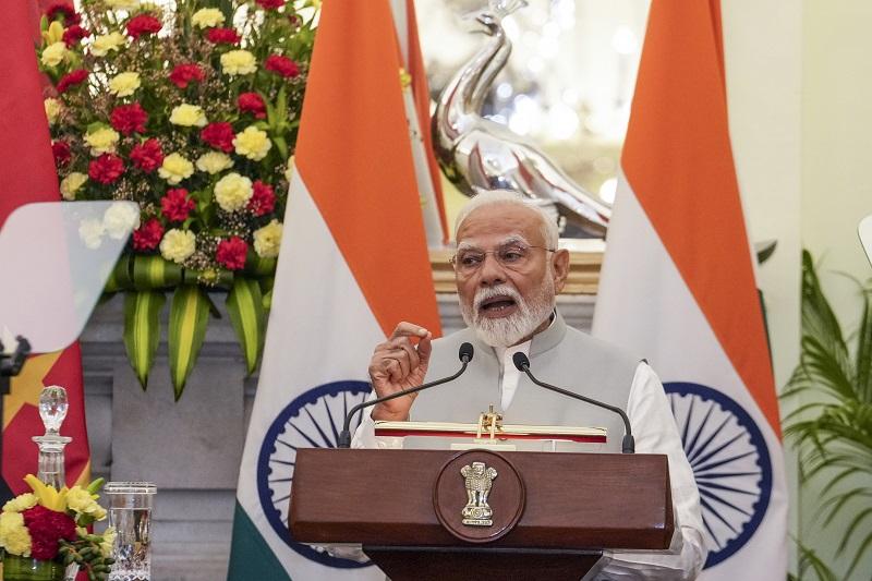 دہشت گردوں اور ان کے حامیوں کے خلاف فیصلہ کن کارروائی کے لیے پُرعزم ہیں: وزیرِ اعظم